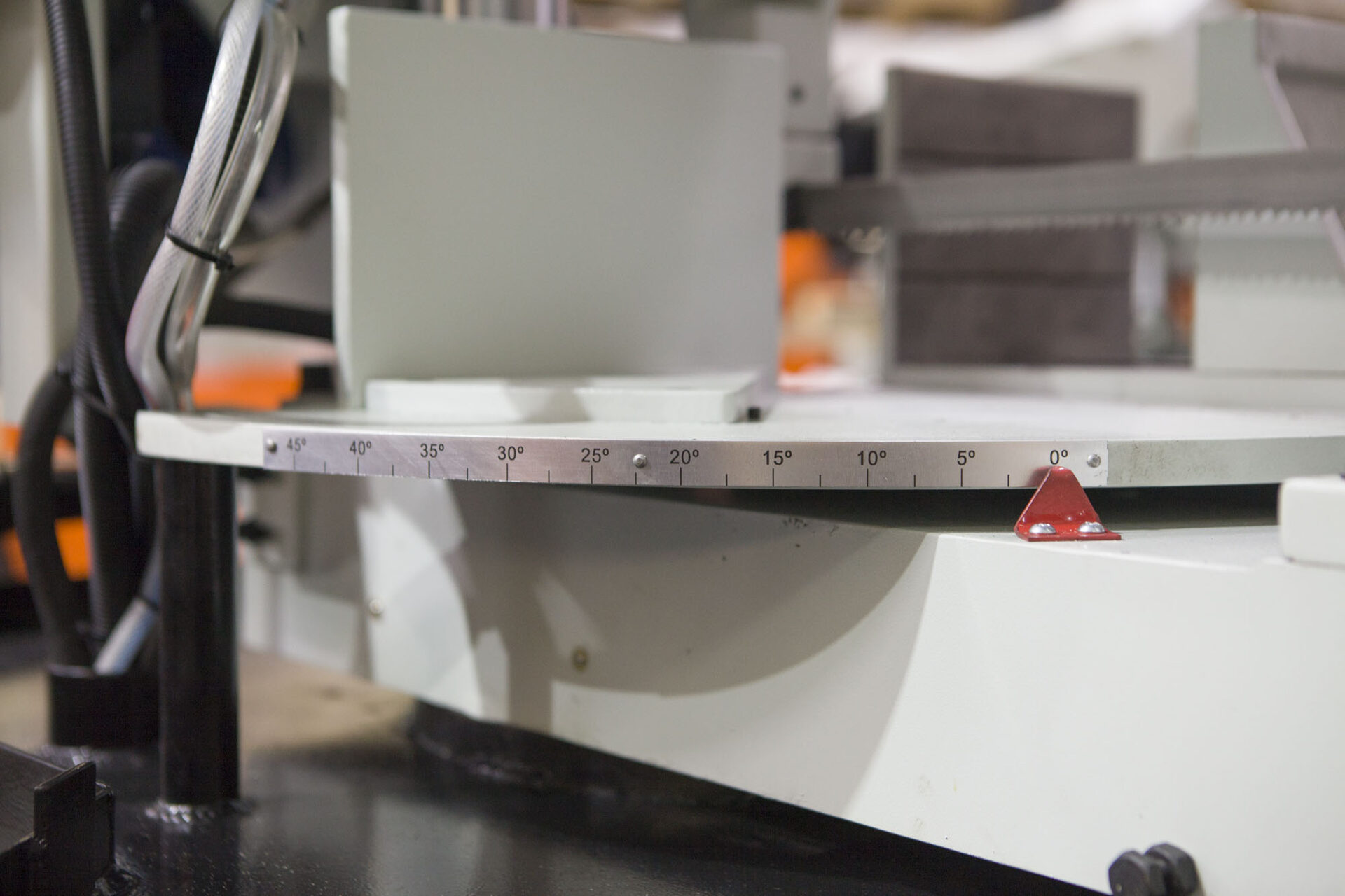 Станок гидравлический двухколонный с поворотной рамой Stalex TBK-4228A