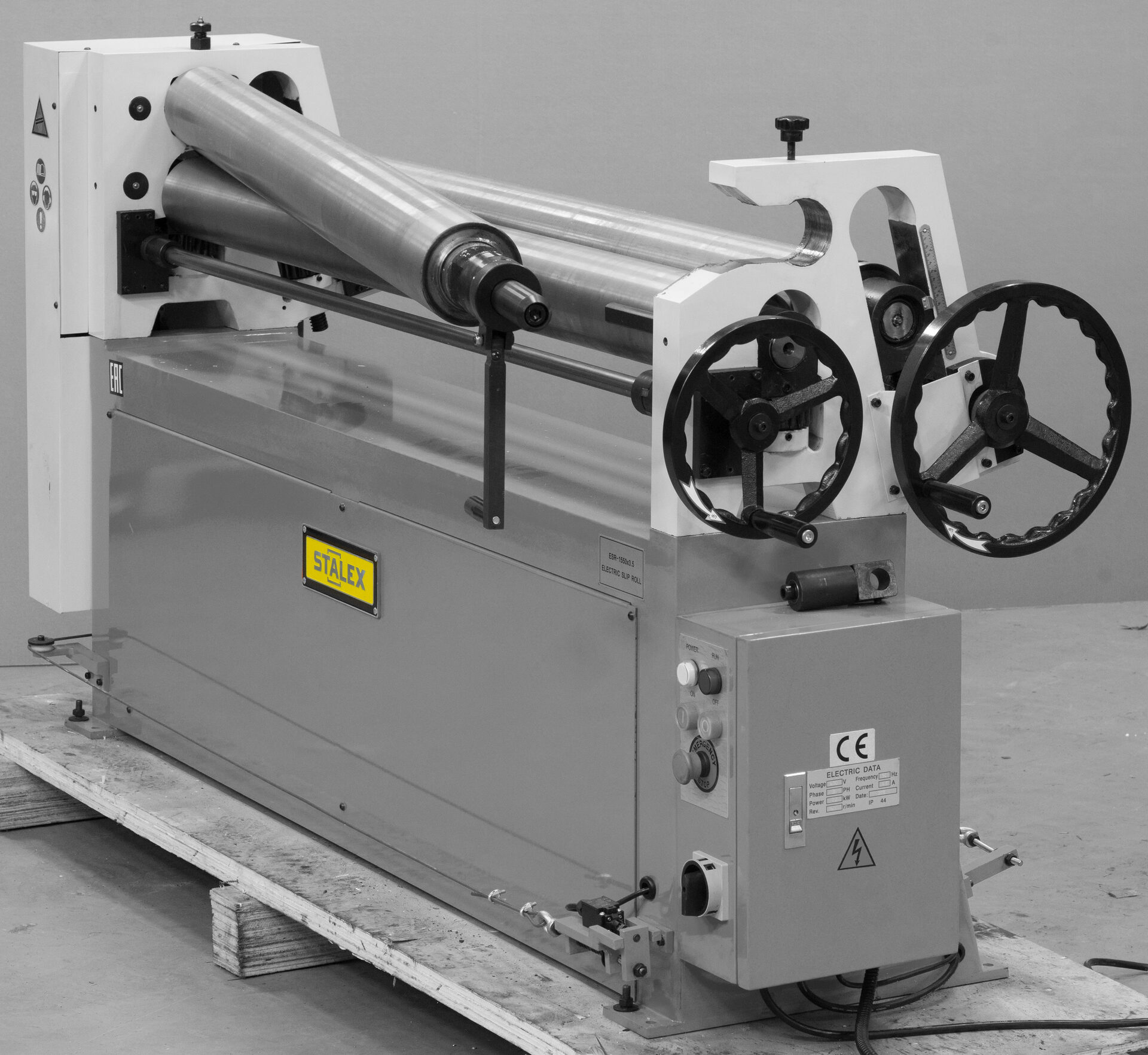 Электромеханический вальцовочный станок Stalex ESR-1300х6.5 Электромеханический вальцовочный станок Stalex ESR-1300х6.5