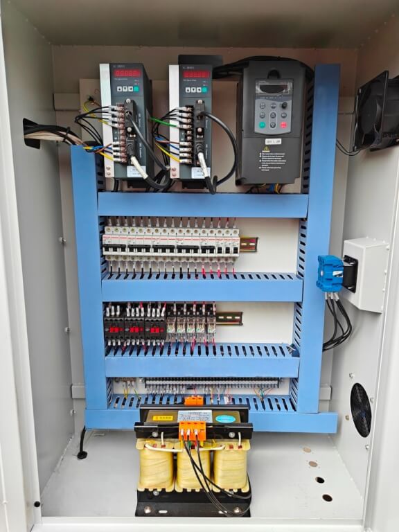 Горизонтальный токарный станок с ЧПУ Metal Master XNC 3250 GM4