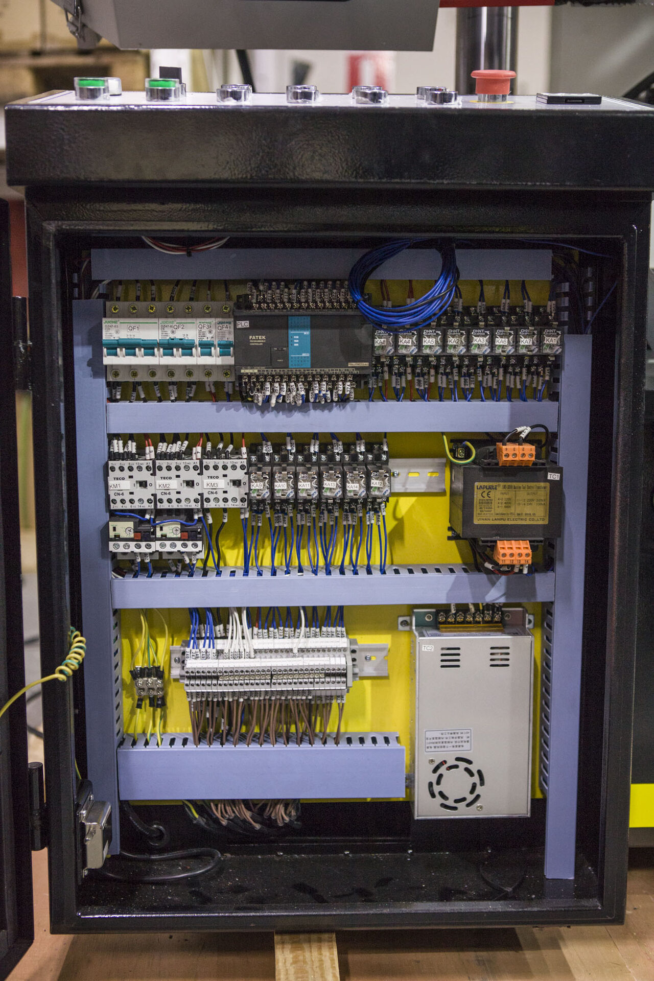 Ленточнопильный станок автоматический Stalex TBK-4228B Ленточнопильный станок автоматический Stalex TBK-4228B