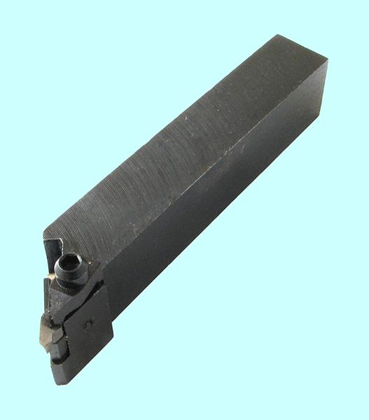 Резец Контурный 40х32х200 с 3-х гр. пласт. Т15К6