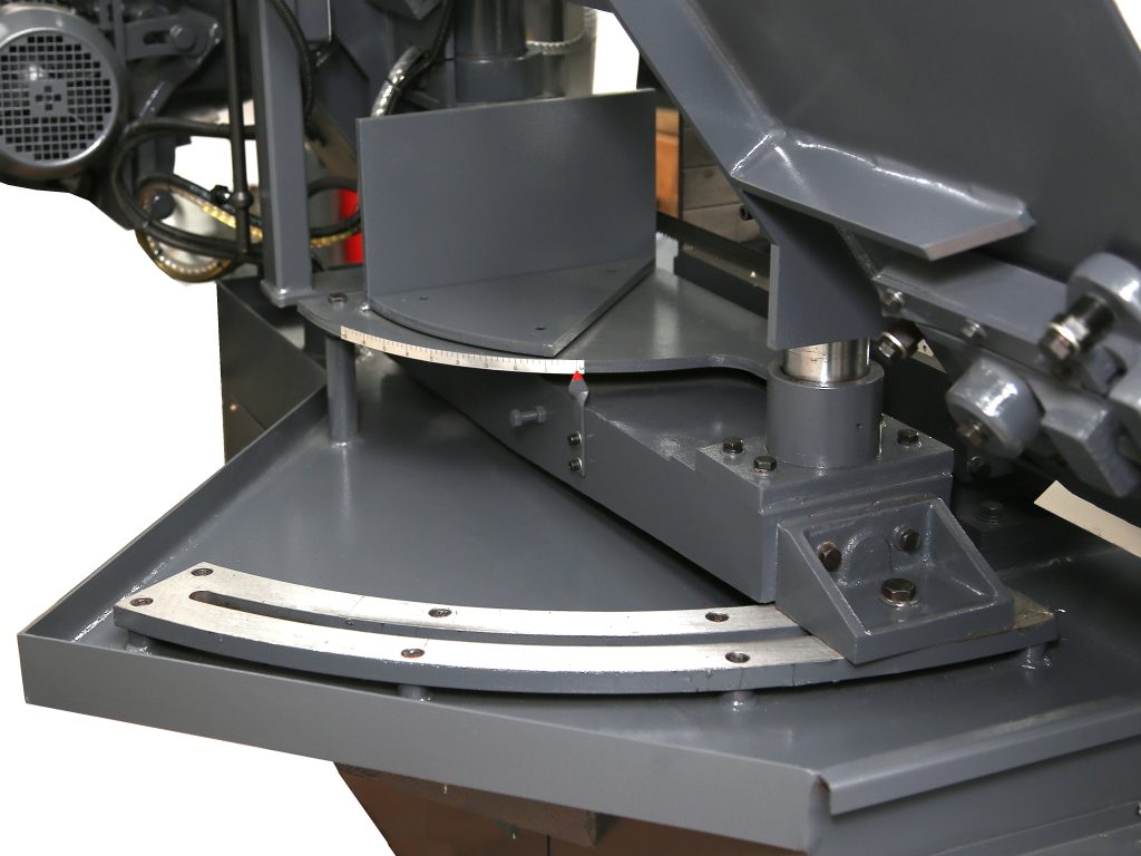 Ленточнопильный полуавтоматический станок METALMASTER MGH-400Z