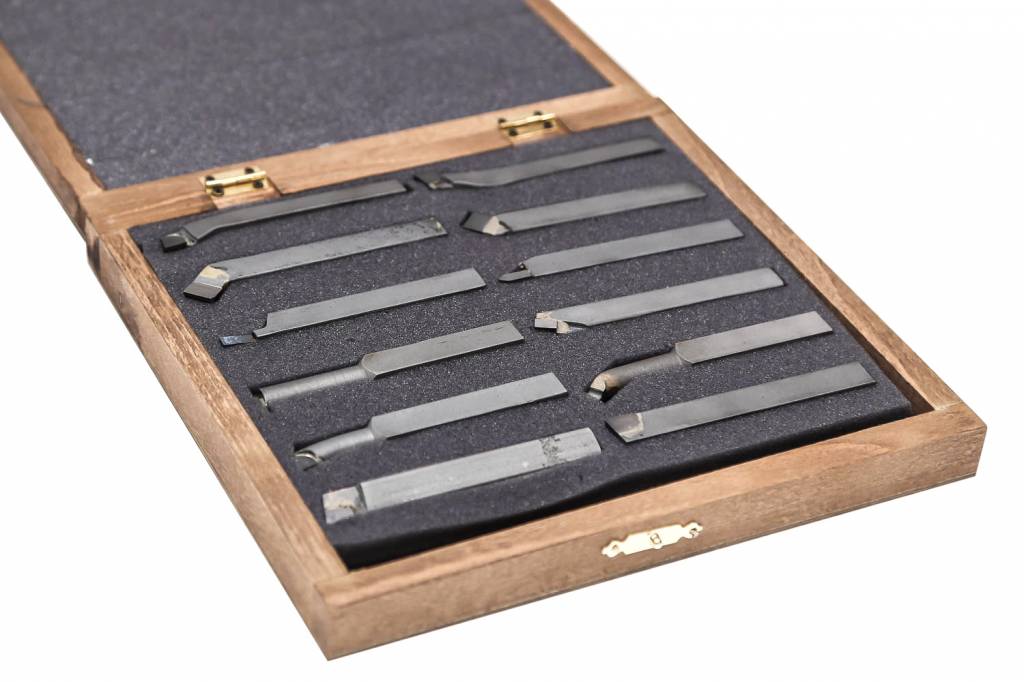 Набор резцов 12Х12 ВК8