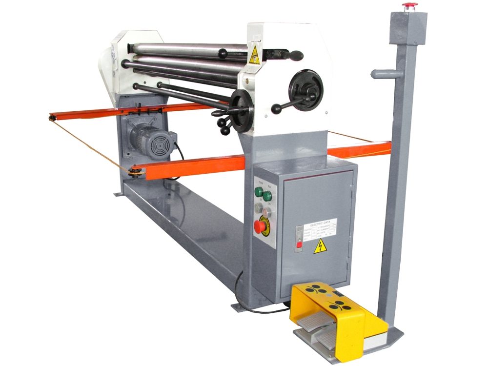 Вальцовочный станок электромеханический CORMAK ESR-1300/1.5E Вальцовочный станок электромеханический CORMAK ESR-1300/1.5E