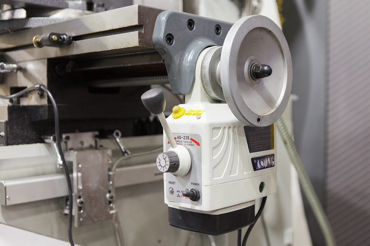 Вертикально-фрезерный станок Stalex BF60