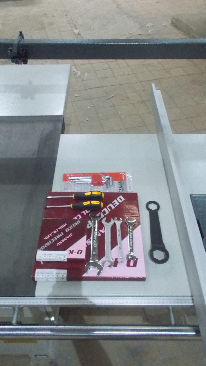 Форматно-раскроечный станок LTT F45