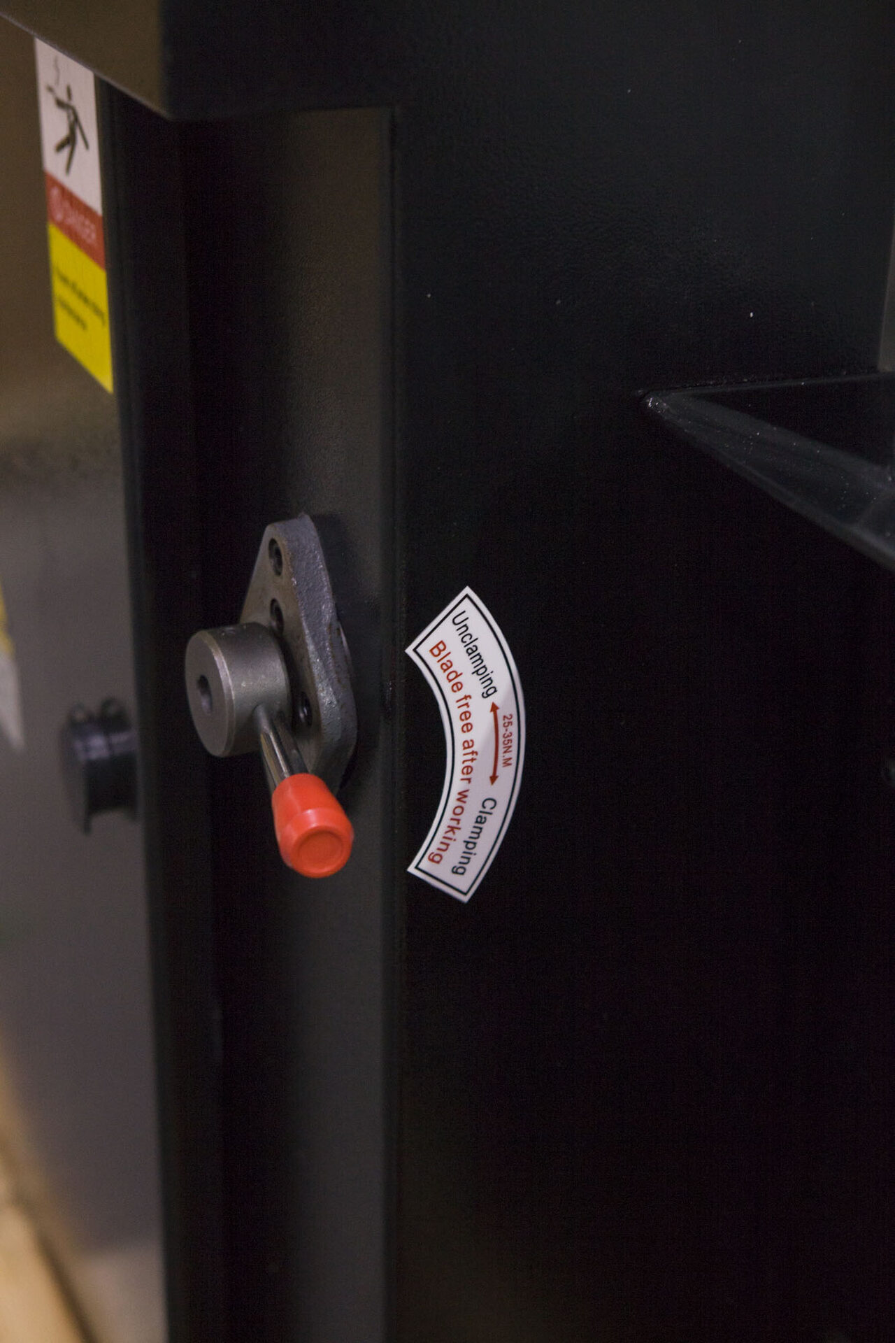 Станок гидравлический двухколонный с поворотной рамой Stalex TBK-4228A