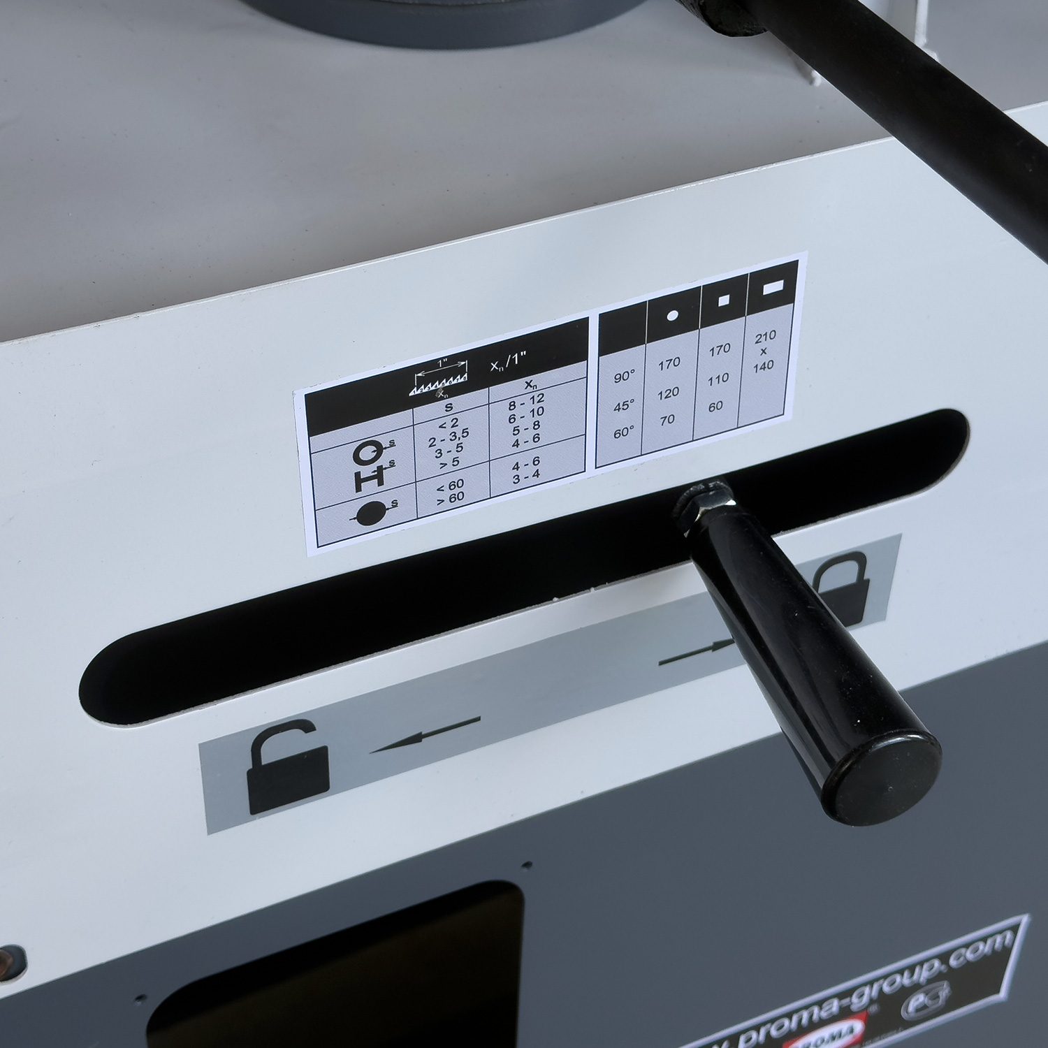 Ленточно-пильный станок по металлу Proma PPS-220H 25022004