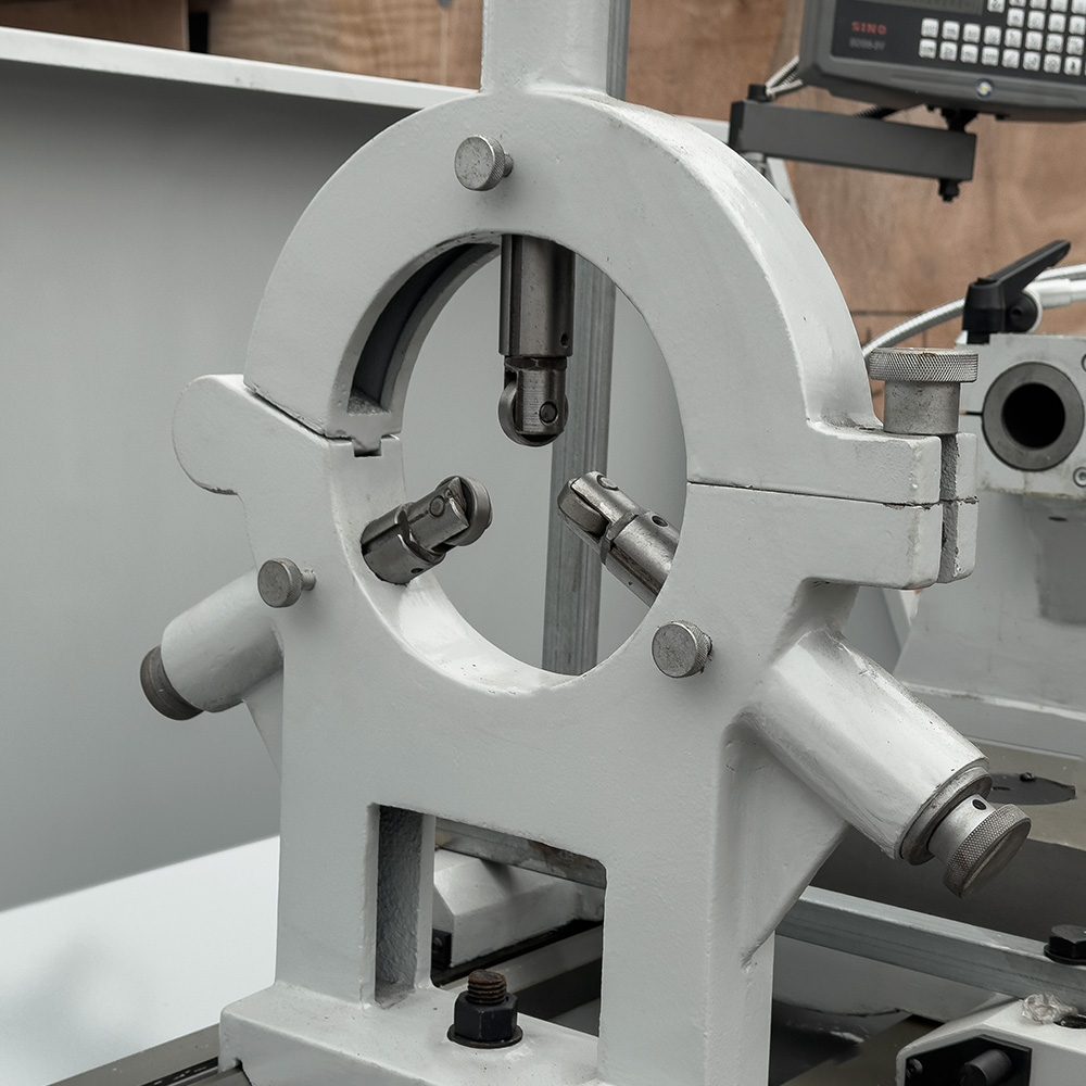 Универсальный токарный станок Proma SPV-1500/660 с УЦИ